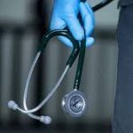 പ്രസവത്തെക്കുറിച്ചുള്ള വിവാദപരാമര്‍ശം; അഖില്‍ മാരാര്‍ക്കെതിരെ പരാതിയുമായി മെഡിക്കല്‍ ഓഫീസര്‍